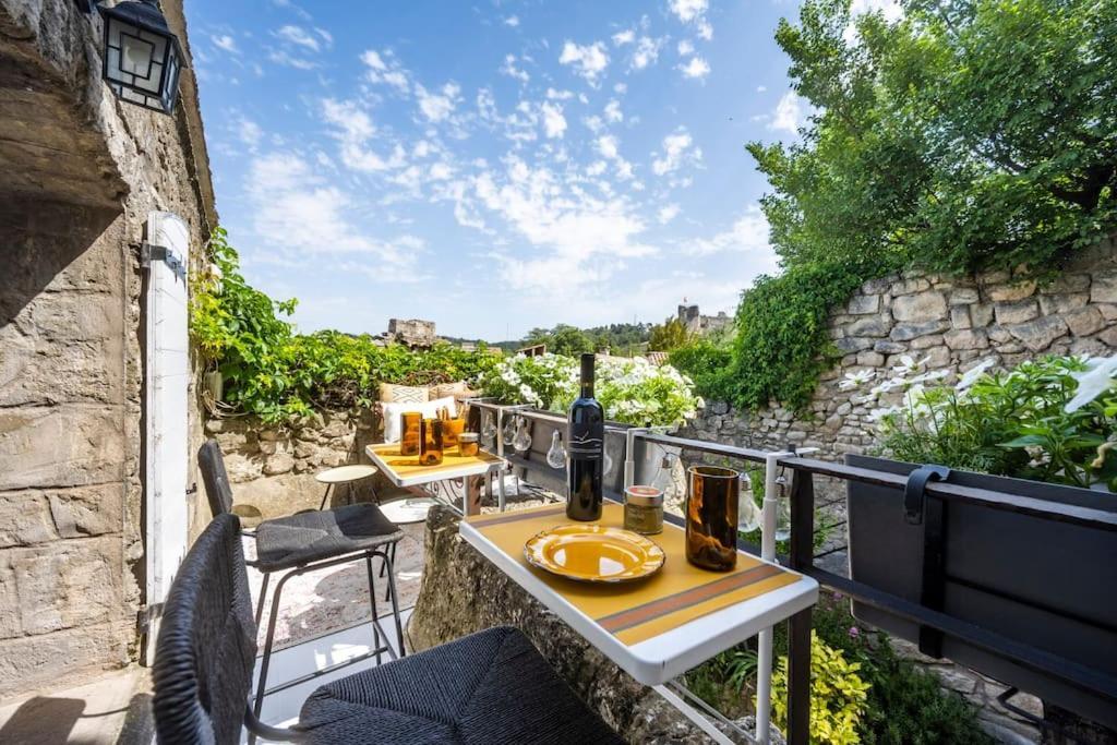 Le Balcon Du Prince Noir Les Baux-de-Provence Bagian luar foto